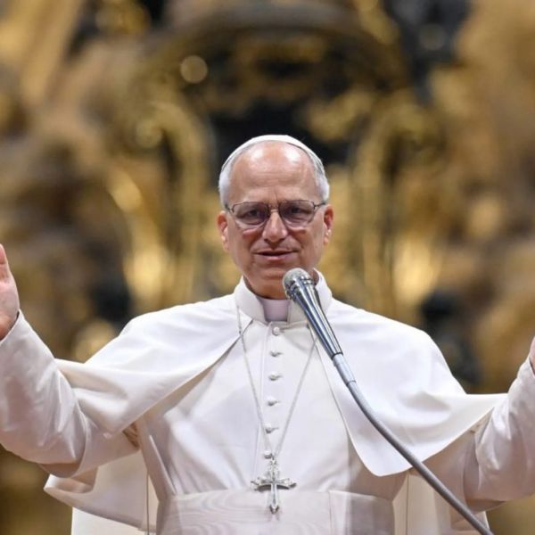 Papa León XIV reafirma a Zelenski disposición del Vaticano para diálogo de paz