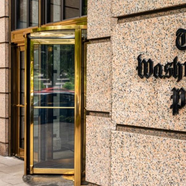 Washington Post despide a 300 periodistas y acelera su giro digital