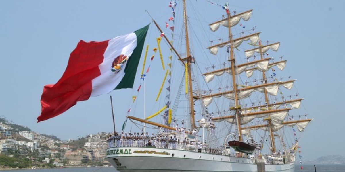 El buque escuela Cuauhtémoc de la Armada de México llega a Nueva York