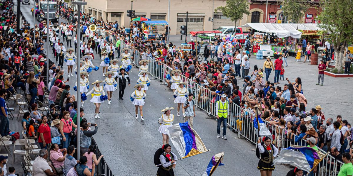 Organizan desfile Internacional y saludo binacional en el marco de las fiestas mexicanas 2024
