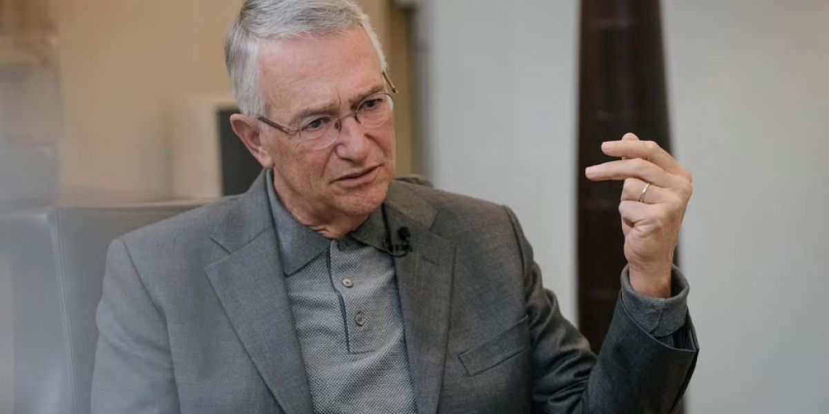 Deuda de Ricardo Salinas ayudaría a los mexicanos