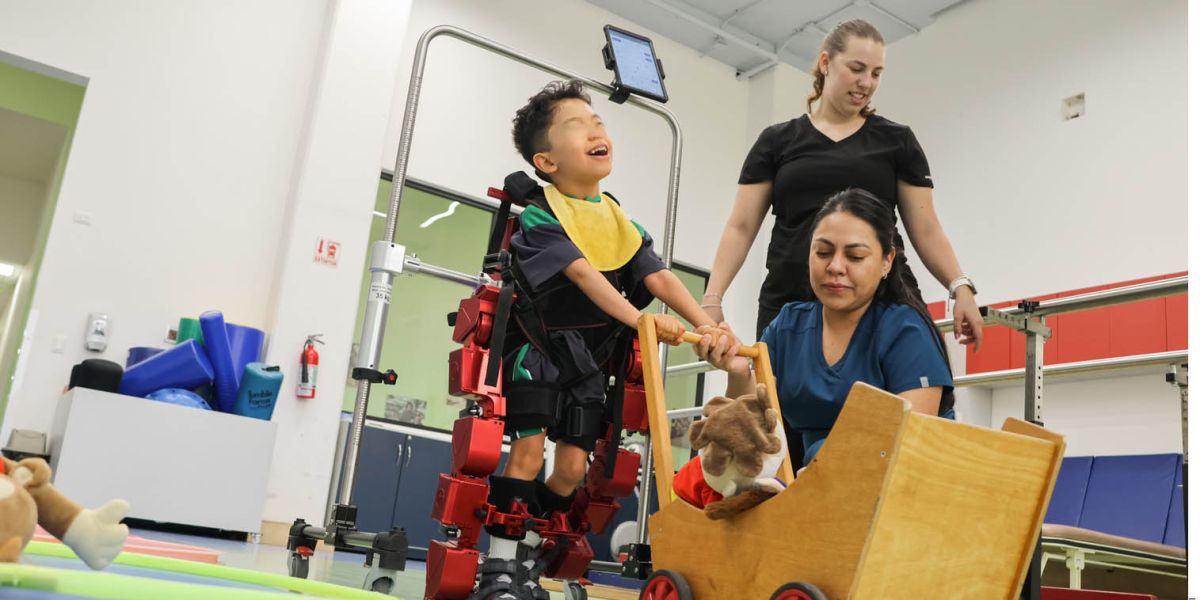 Transforma robot terapia infantil 