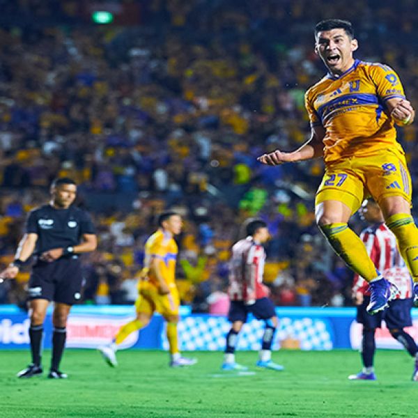 Saca Tigres ventaja ante Chivas en el juego de ida